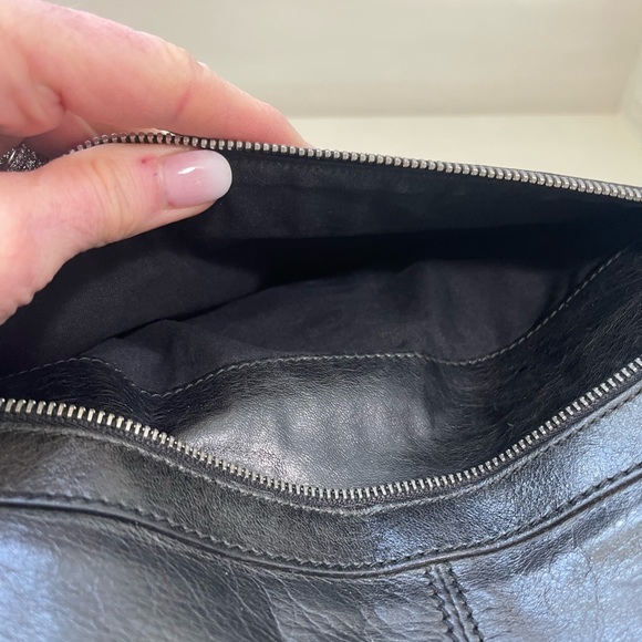 Authentic Excellent Condition Balenciaga Large Classic Clip Clutch Bag - Picture 9 of 17